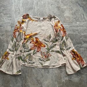 Versona Blouse Size Large